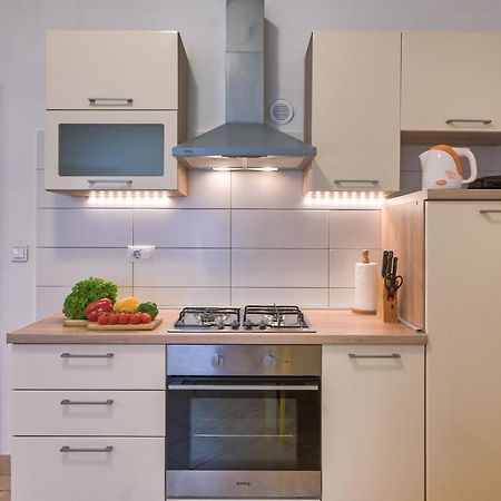 Arena City Apartment Pula Exterior photo