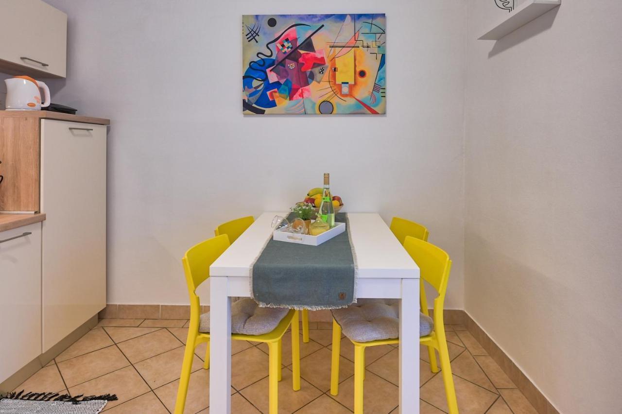 Arena City Apartment Pula Exterior photo